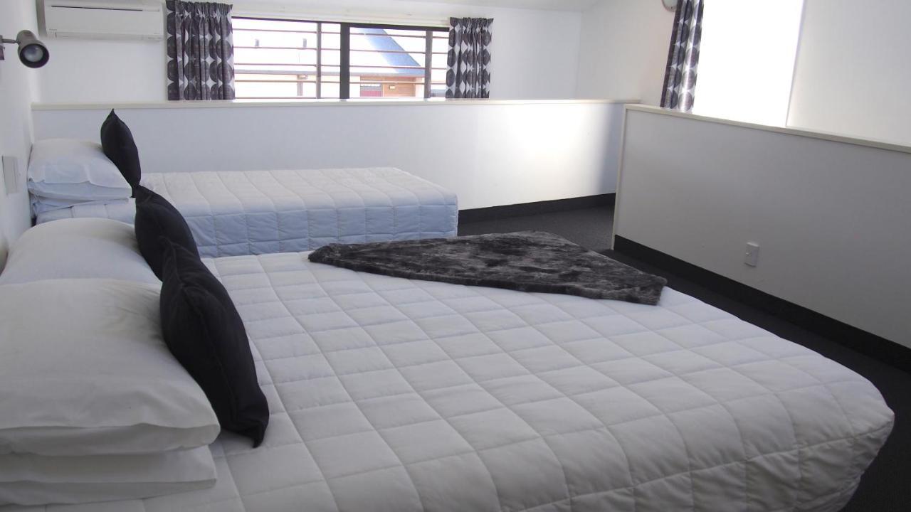 Totara Lodge Upper Hutt Buitenkant foto