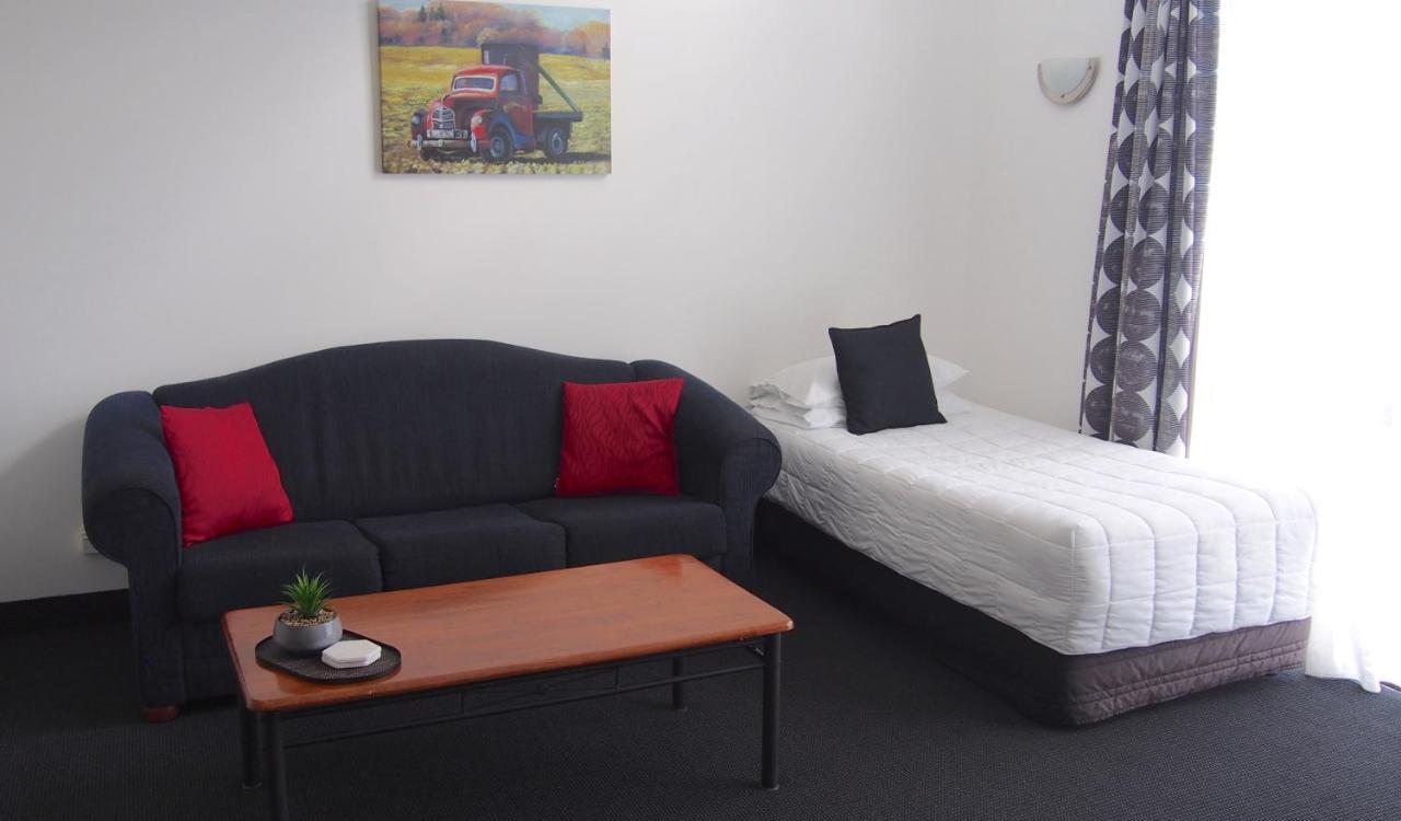 Totara Lodge Upper Hutt Buitenkant foto